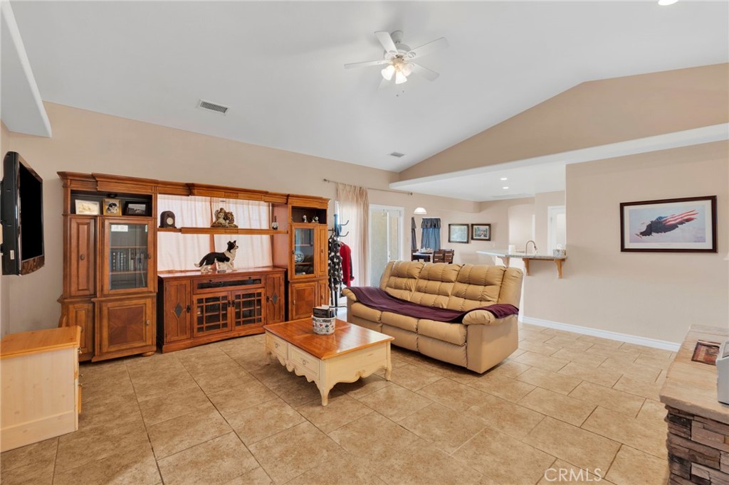 12472 Oasis Road Pinon Hills, CA 92372 - Photo 20 of 58