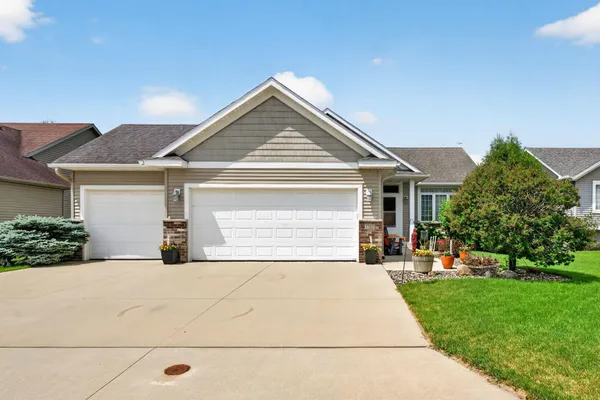 $419,900 | 1753 Spruce Meadows Drive Southeast, Rochester, MN 55904