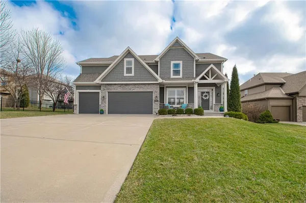 $615,000 | 8909 Northeast 95th Court, Kansas City, MO 64157