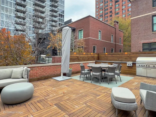 $8,450,000 | 3026 North Lake Shore Drive, Chicago, IL 60657