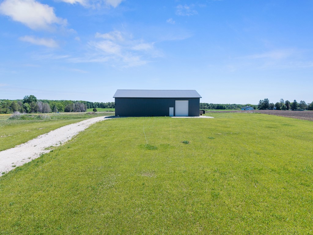 4500 Mathey Road Sturgeon Bay, WI 54235 - Photo 8 of 30