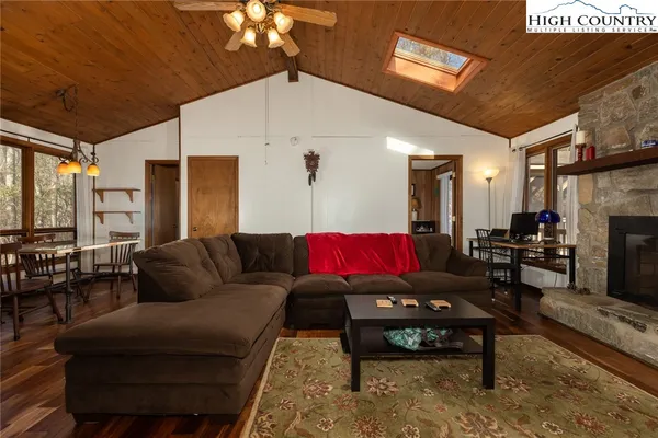 $299,000 | 844 Laurel Circle East, Deep Gap, NC 28618