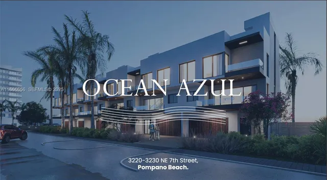 a black and white photo of a building