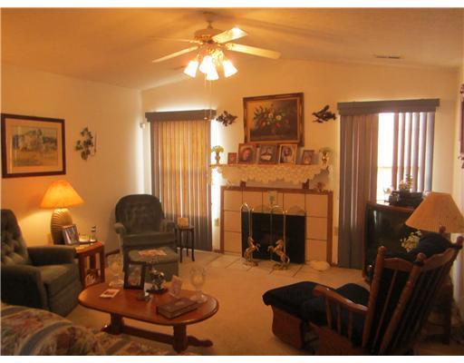 3983 Covington Drive, Unit 3983 Springfield, OH 45503 - Photo 4 of 18