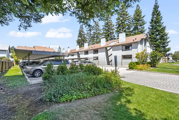 $290,000 | 625 North Church Street, Unit 5, Lodi, CA 95240