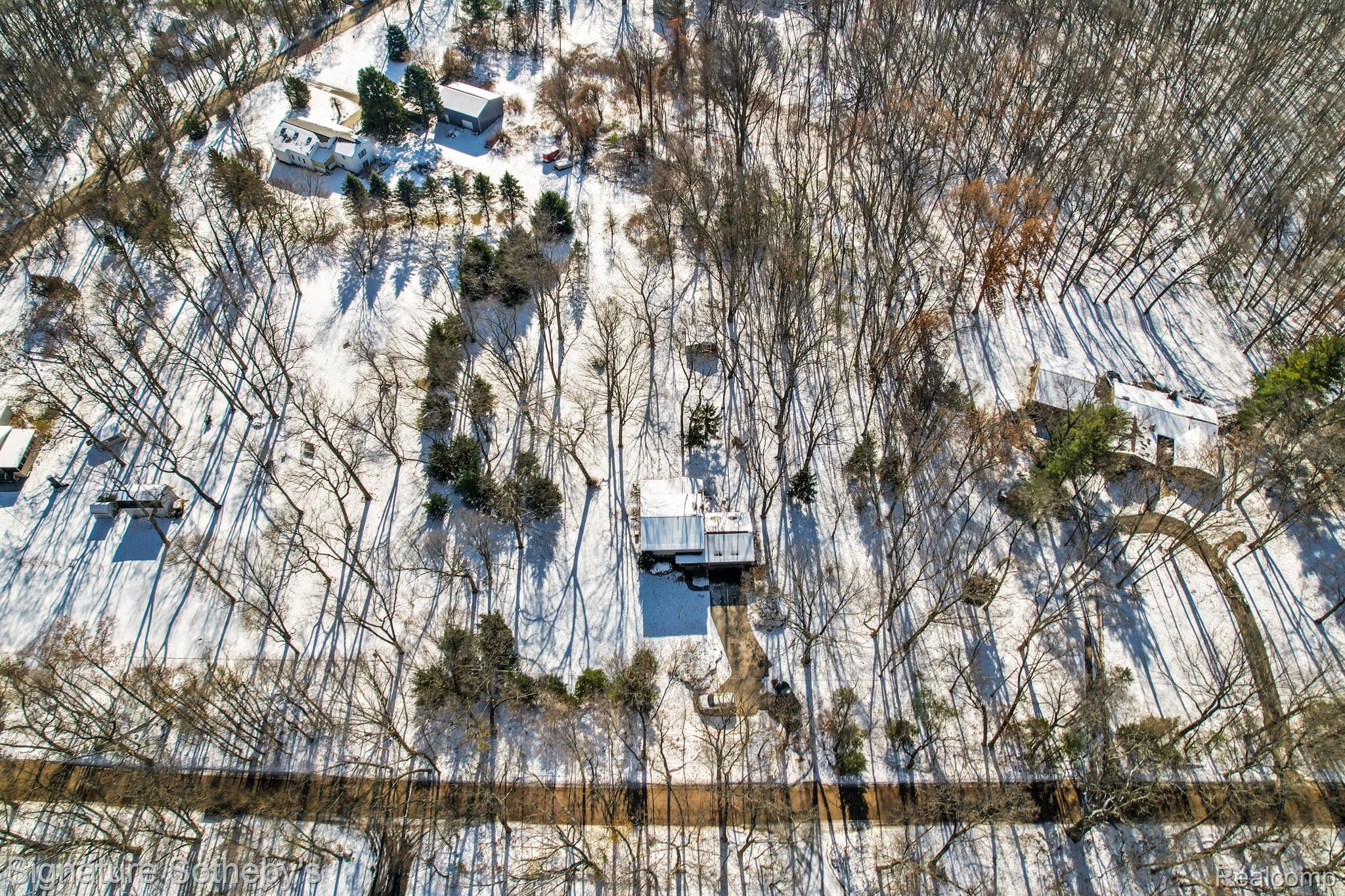 9785 Clark Road Davisburg, MI 48350 - Photo 26 of 35 Gallery Image 26