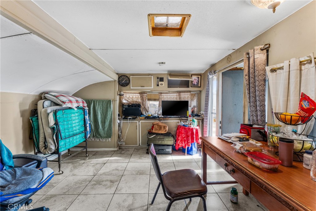 775 East Foothill Boulevard, Unit 14 Rialto, CA 92376 - Photo 17 of 28