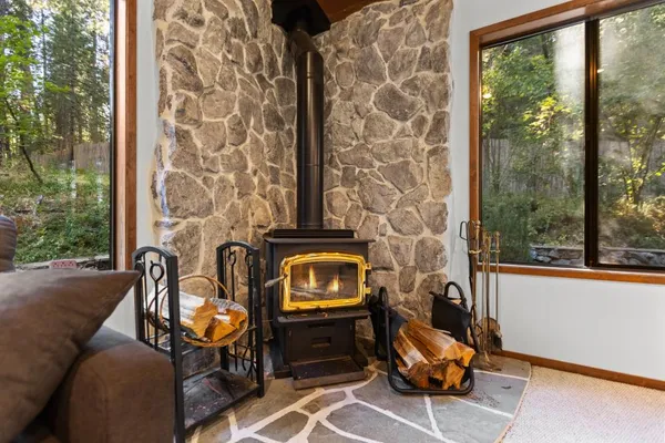 $830,000 | 13011 Admiral Lane, Grass Valley, CA 95945