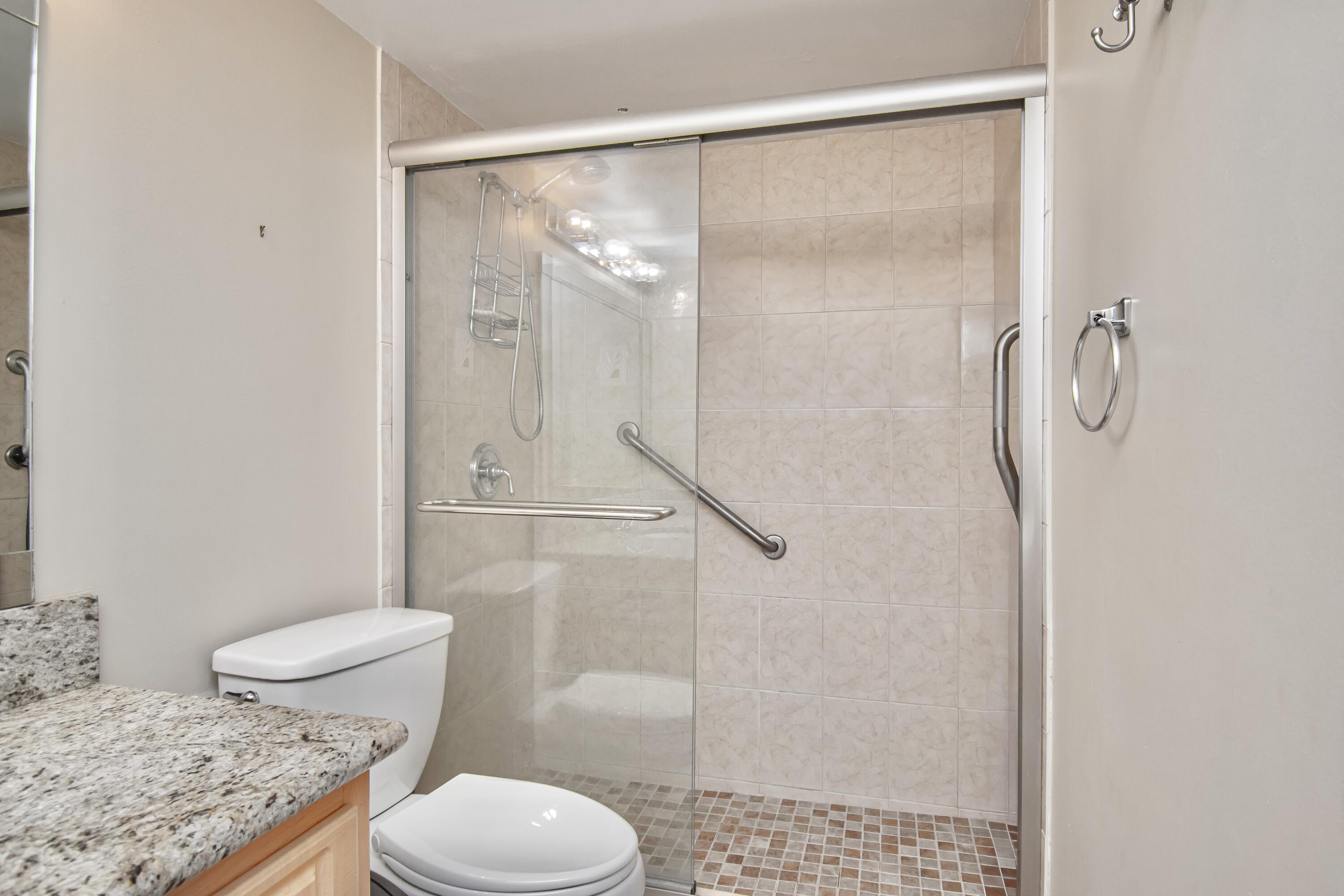 2085 Wolverton East, Unit 2085 Boca Raton, FL 33434 - Photo 21 of 28 C84029C4-1278-49D2-BC70-A102BE60A0D4