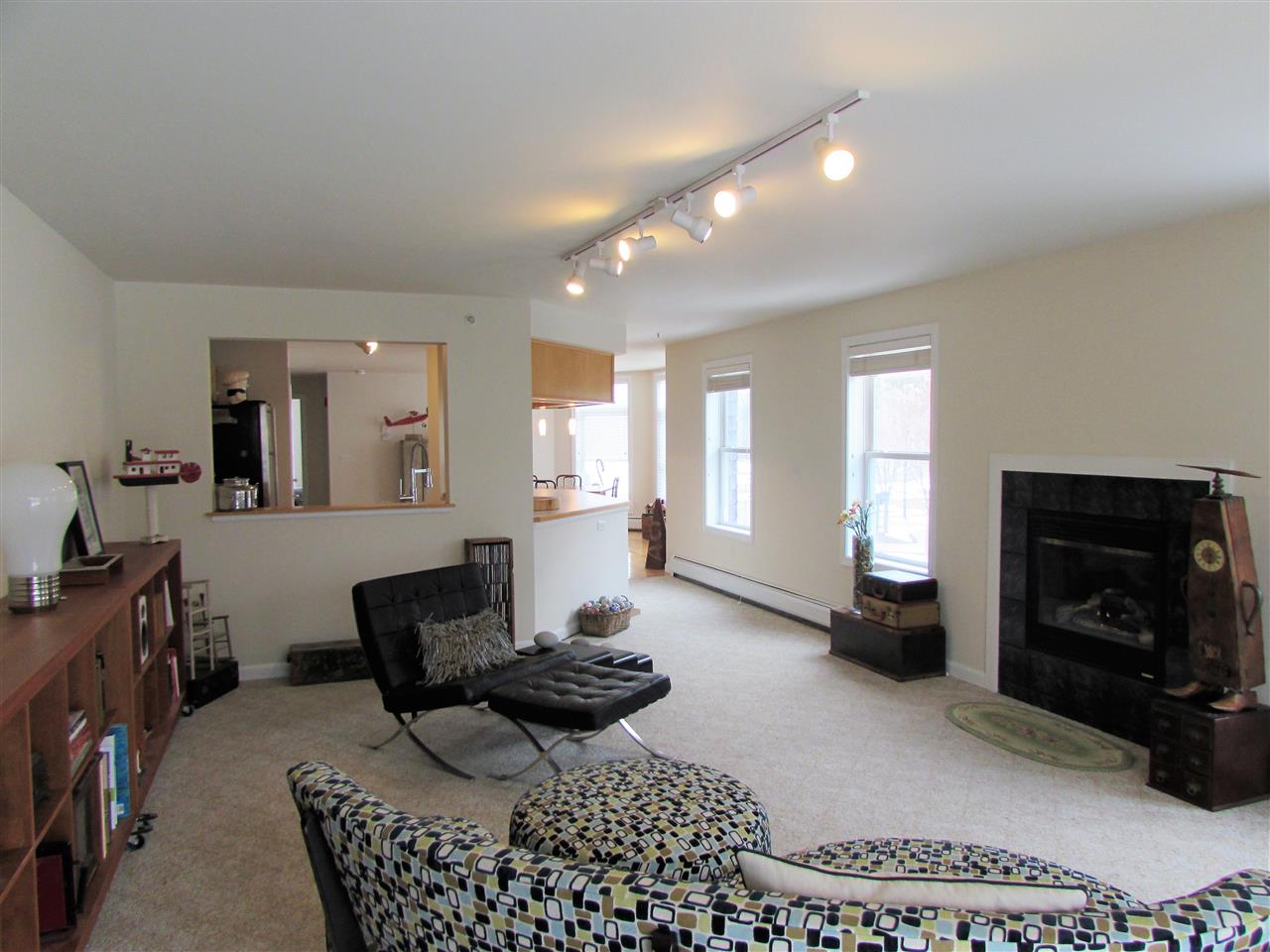 41 Claire Point Road Burlington, VT 05408 - Photo 3 of 12 Gallery Image 3