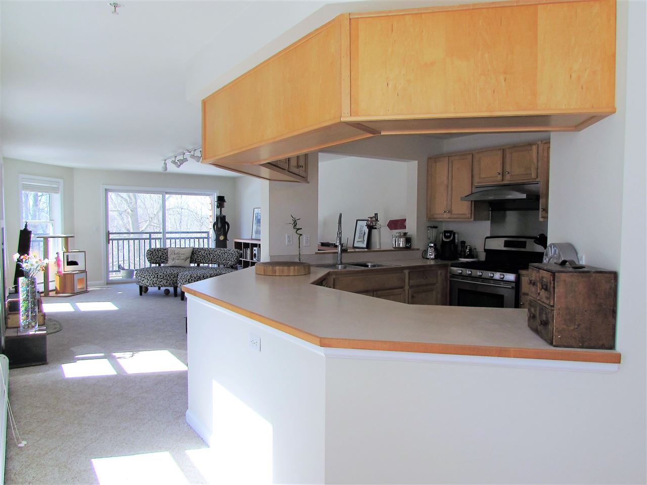41 Claire Point Road Burlington, VT 05408 - Photo 5 of 12 Gallery Image 5