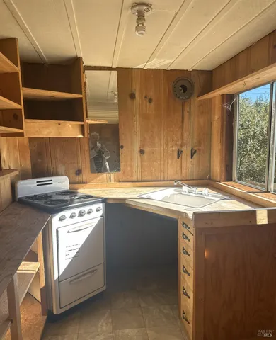 $290,000 | 18349 Neeley Road, Guerneville, CA 95446