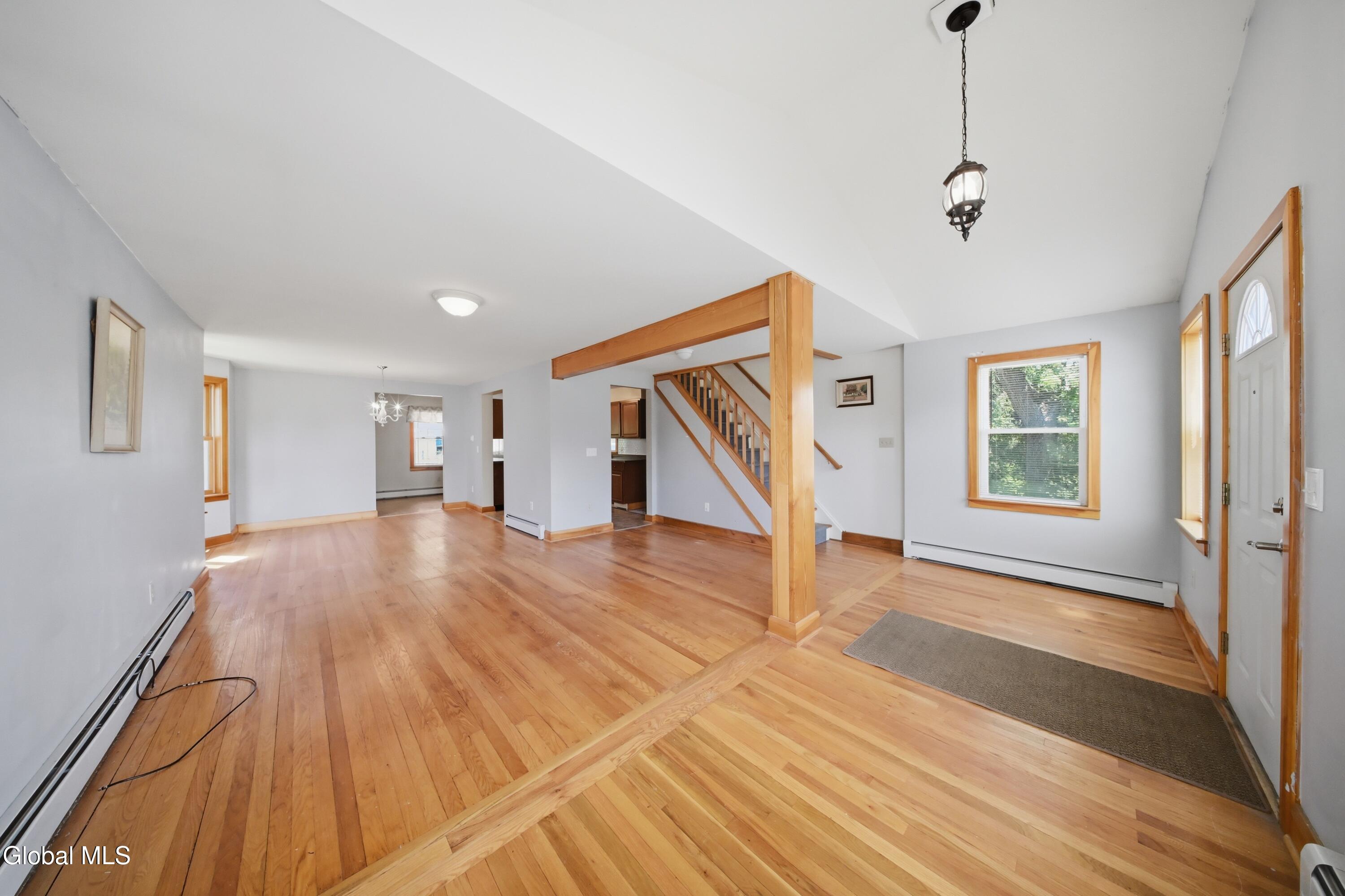 189 River Road Bethlehem, NY 12077 - Photo 3 of 37 3