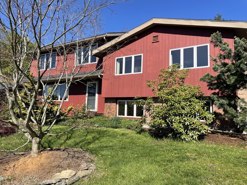 40 Crescent Road Hamilton, MA 01982 - Photo 28 of 28 a front view of a house with a yard