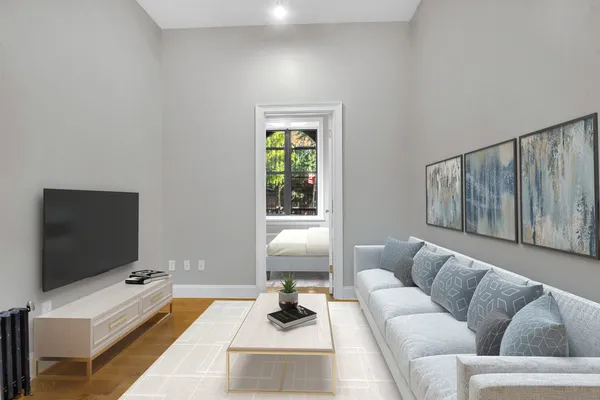 $4,600 | 163 Chrystie Street, Unit 2 | Lower East Side