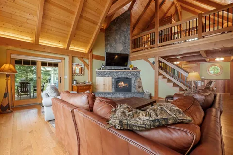 $4,500,000 | 62 West Point Road, Moultonborough, NH 03254