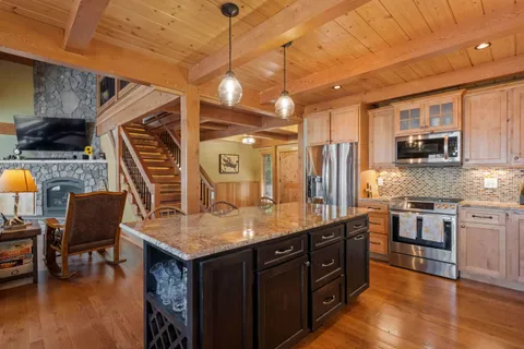$4,500,000 | 62 West Point Road, Moultonborough, NH 03254