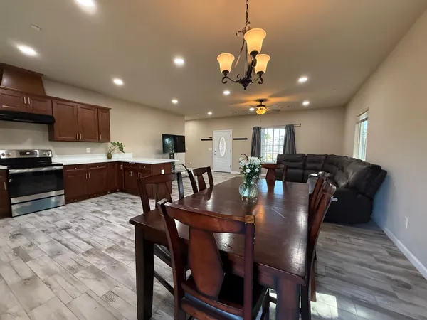 $425,000 | 1707 Sylvia Street, Selma, CA 93662