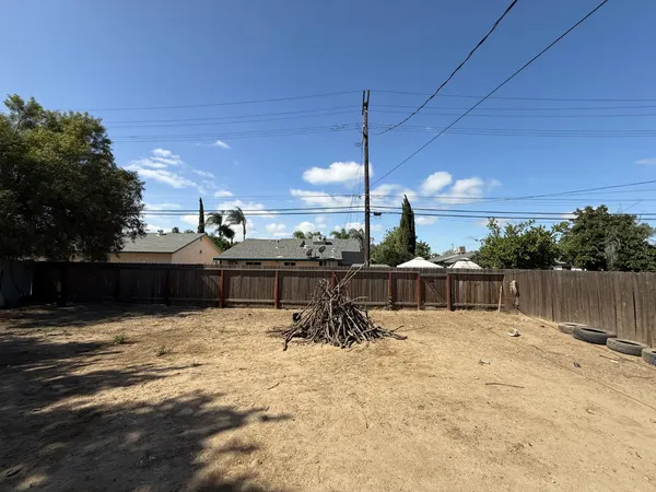 $425,000 | 1707 Sylvia Street, Selma, CA 93662