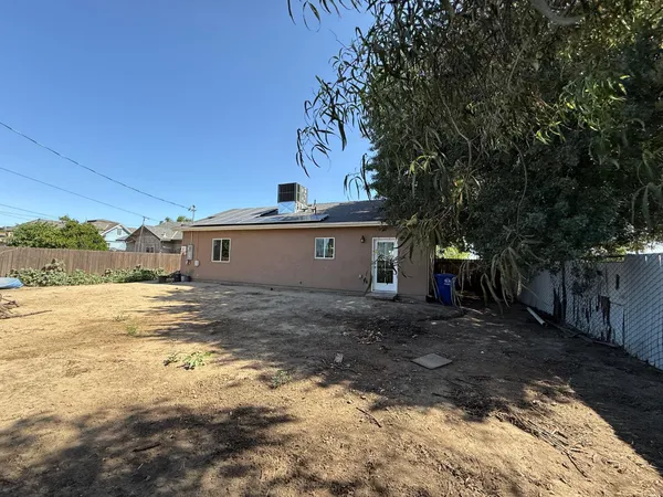 $425,000 | 1707 Sylvia Street, Selma, CA 93662
