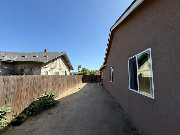 $425,000 | 1707 Sylvia Street, Selma, CA 93662
