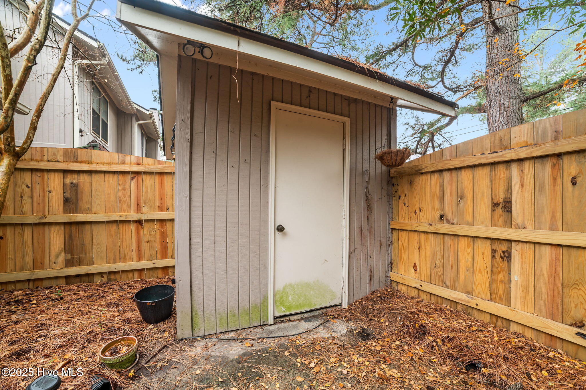 1827 Quail Ridge Road, Unit F Greenville, NC 27858 - Photo 13 of 42 41-web-or-mls-LHV_4717