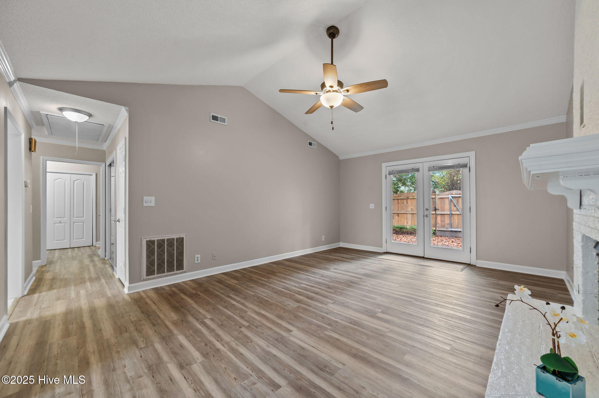 1827 Quail Ridge Road, Unit F Greenville, NC 27858 - Photo 19 of 42 18-web-or-mls-LHV_4644