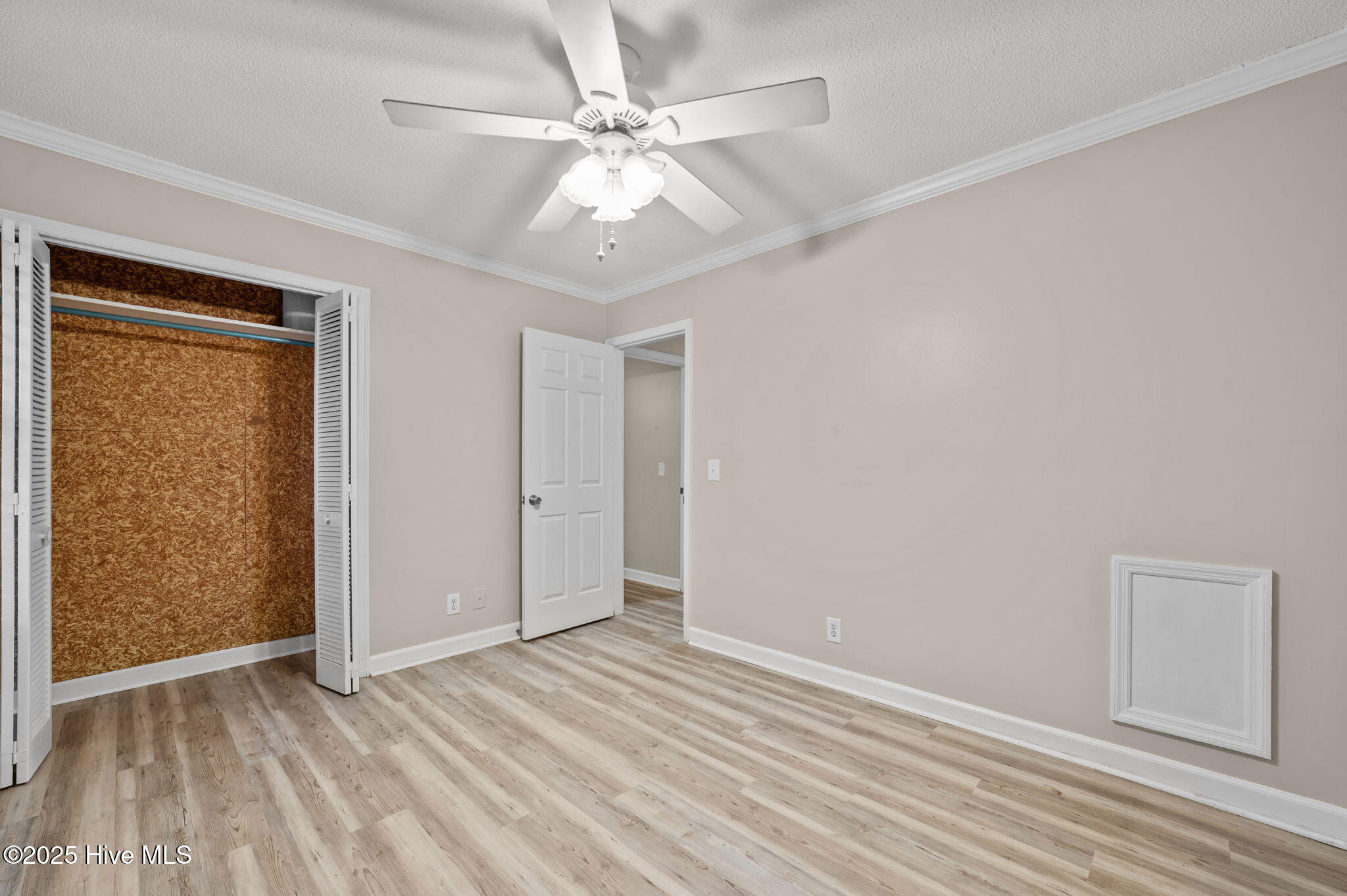 1827 Quail Ridge Road, Unit F Greenville, NC 27858 - Photo 34 of 42 33-web-or-mls-LHV_4692