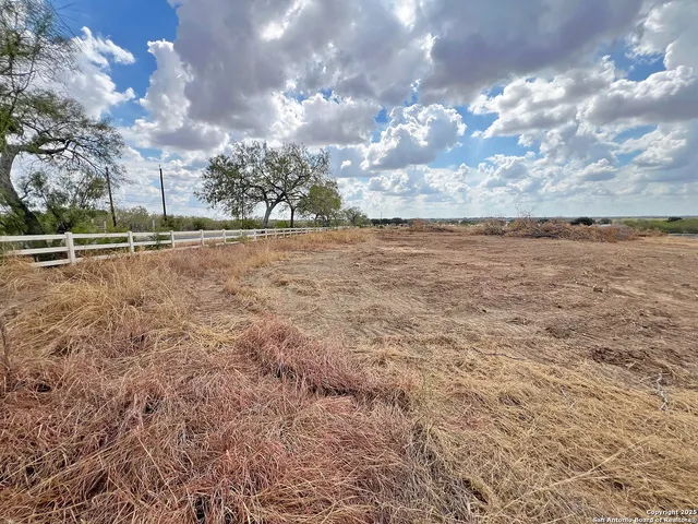 $614,000 | 14674 Silesia Drive, St. Hedwig, TX 78152