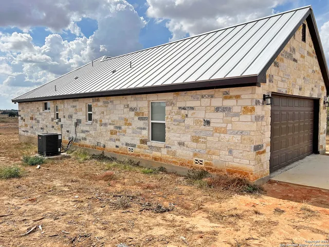 $614,000 | 14674 Silesia Drive, St. Hedwig, TX 78152