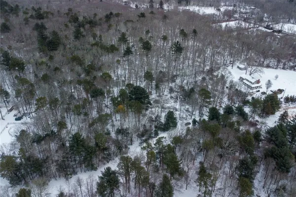 $235,000 | 5 Bridgeview Drive, Richmond, RI 02892