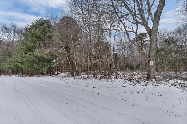 $250,000 | 5 Bridgeview Drive, Richmond, RI 02892