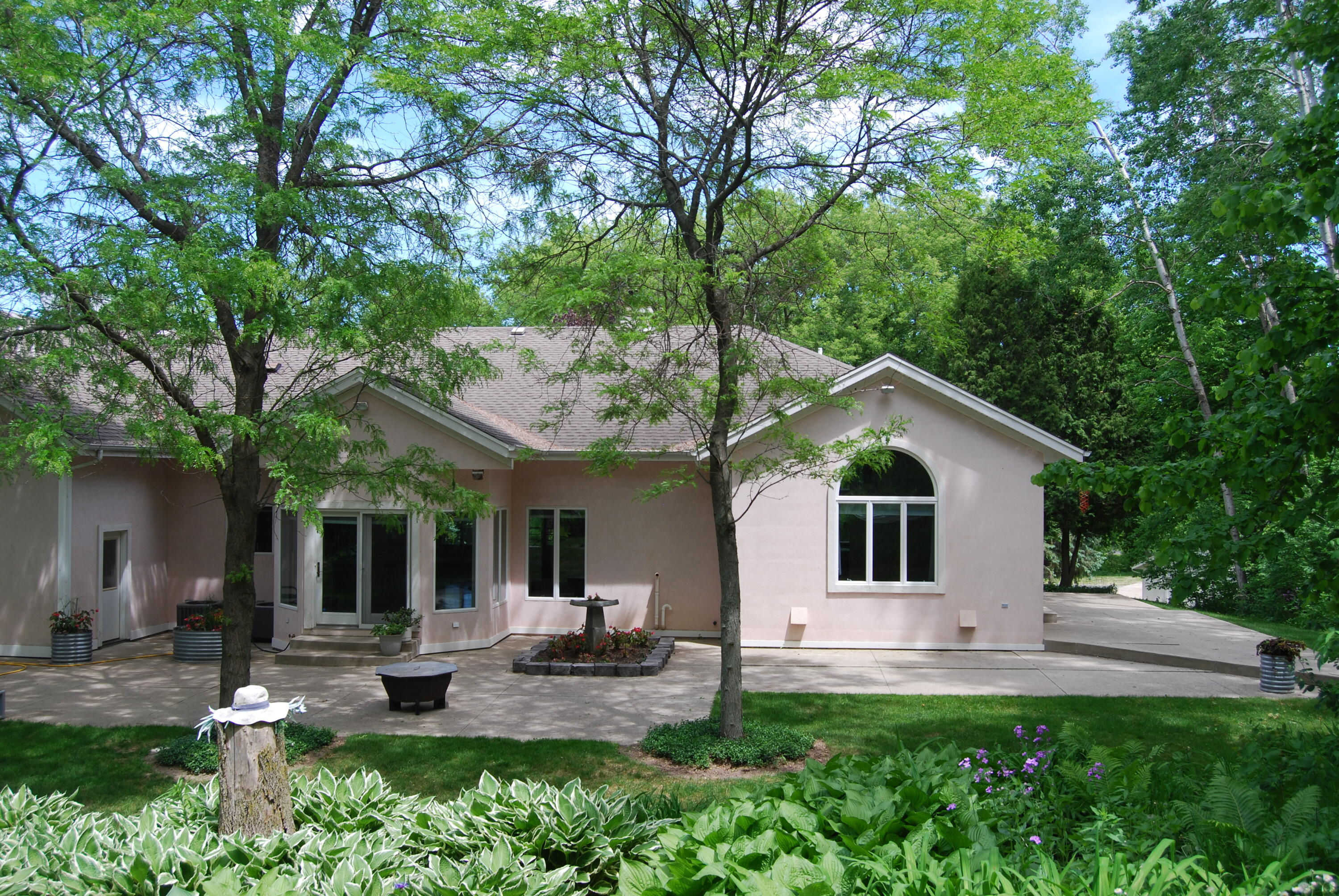 N6715 County Rd I Fredonia, WI 53021 - Photo 70 of 74 Wrapping patio