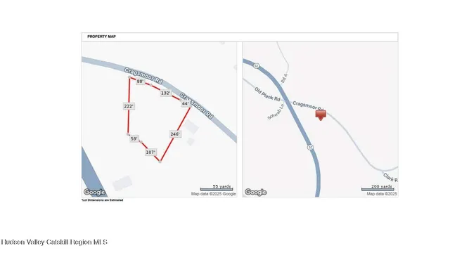 a black and white photo of a room