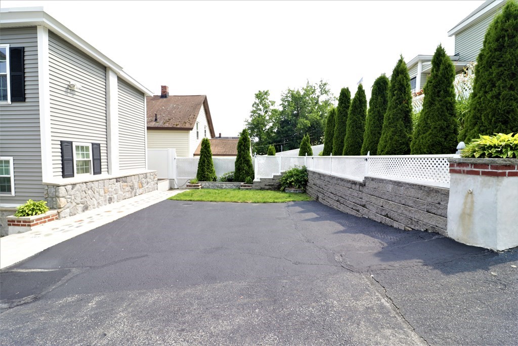 55 Roper Street Lowell, MA 01852 - Photo 2 of 28 Gallery Image 2