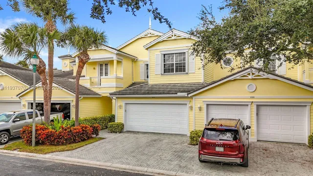$3,500 | 602 Mariner Bay Boulevard, Unit 602, Fort Pierce, FL 34949