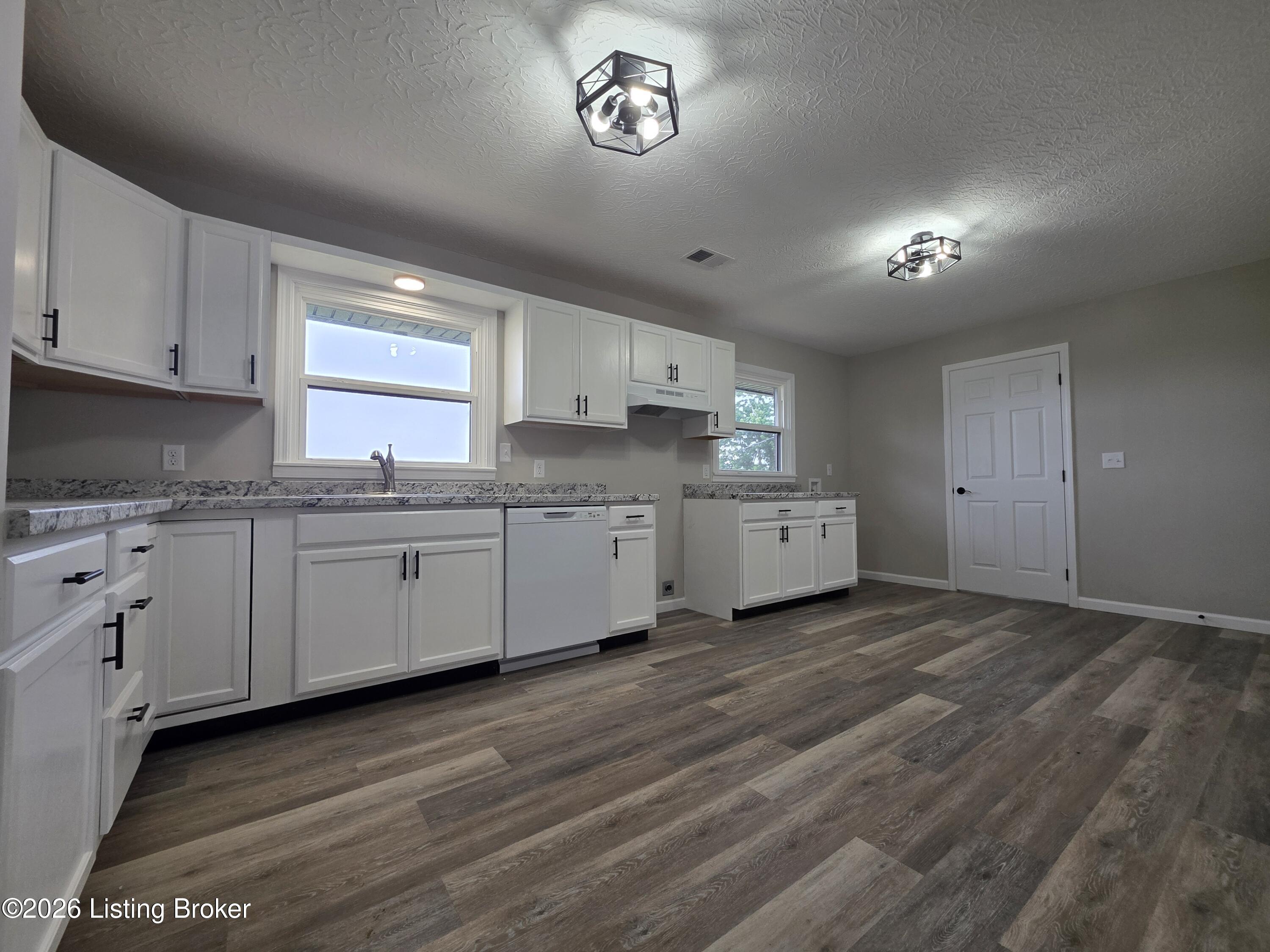7792 Peonia Road Clarkson, KY 42726 - Photo 5 of 24 20260720_090837