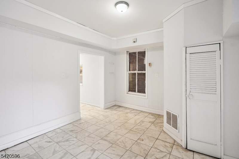 904 2nd Avenue, Unit 2 Elizabeth, NJ 07201 - Photo 11 of 19 a view of an empty room