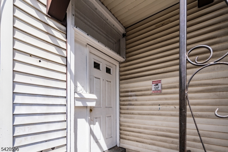904 2nd Avenue, Unit 2 Elizabeth, NJ 07201 - Photo 18 of 19 a view of entryway