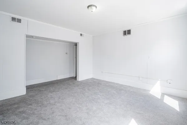 $2,250 | 904 2nd Avenue, Unit 2, Elizabeth, NJ 07201