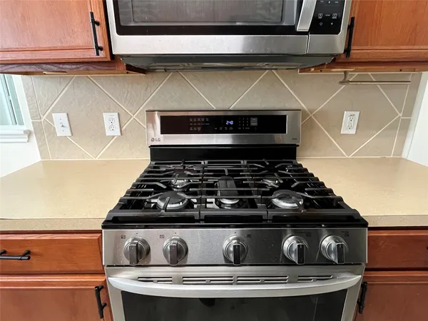 $2,150 | 22326 Guston Hall Lane, Katy, TX 77449