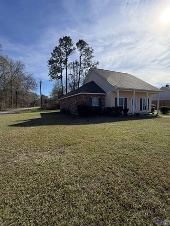 $225,000 | 14342 Madison Oaks Boulevard, Walker, LA 70785