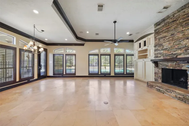 $9,000 | 30 North Palmiera Circle, The Woodlands, TX 77382