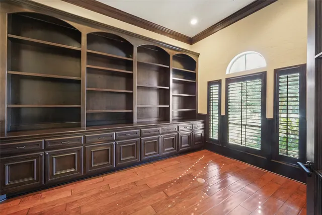 $9,000 | 30 North Palmiera Circle, The Woodlands, TX 77382