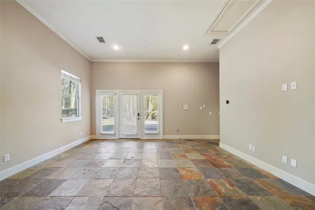 $9,000 | 30 North Palmiera Circle, The Woodlands, TX 77382