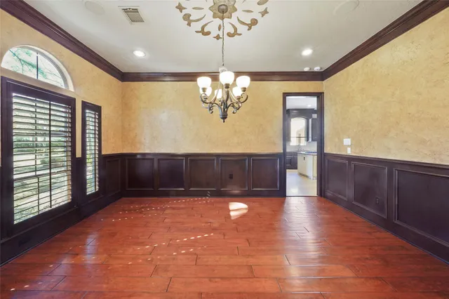 $9,000 | 30 North Palmiera Circle, The Woodlands, TX 77382