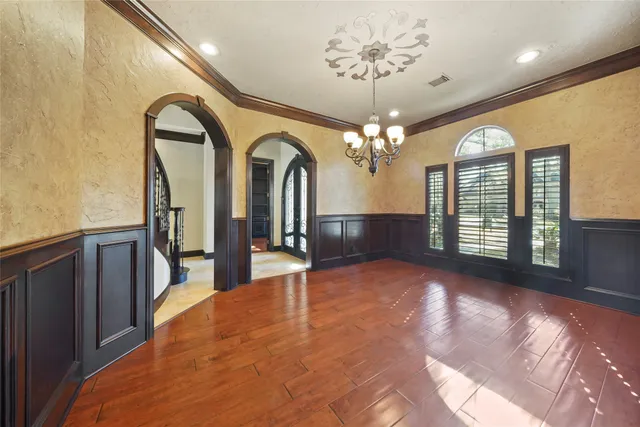 $9,000 | 30 North Palmiera Circle, The Woodlands, TX 77382