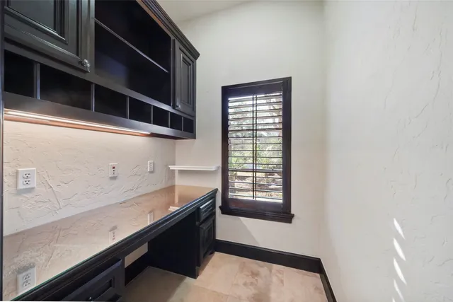 $9,000 | 30 North Palmiera Circle, The Woodlands, TX 77382