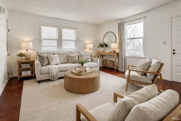 $179,900 | 203 East Lyons Street, Swayzee, IN 46986