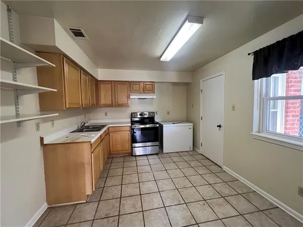 $1,350 | 4951 Eastern Street, New Orleans, LA 70122